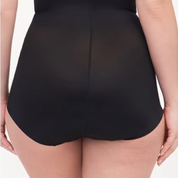 Chantelle Divine Proportion Shaping High Waist Brief - Picture 6 of 6